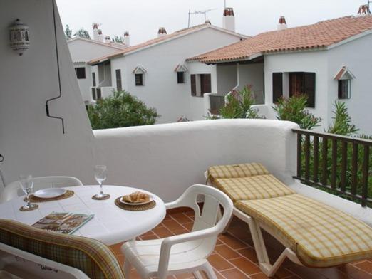 2 Bedroom Apartment , Son Bou Exterior foto